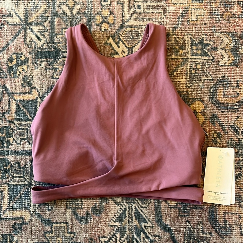 Athleta Conscious Cutout Crop Bra Tank Size Medium NWT